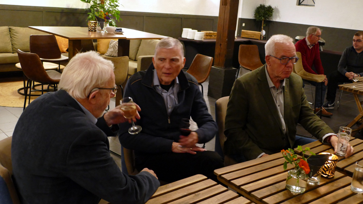 Feestmiddag 20-11-2021016.jpg